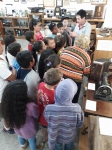 Alunos da Escola Santos Dumont, visitam o Museu Municipal de Agudo